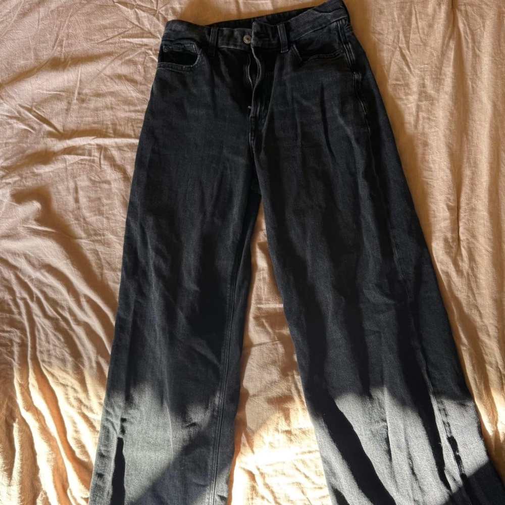 Wide leg jeans
